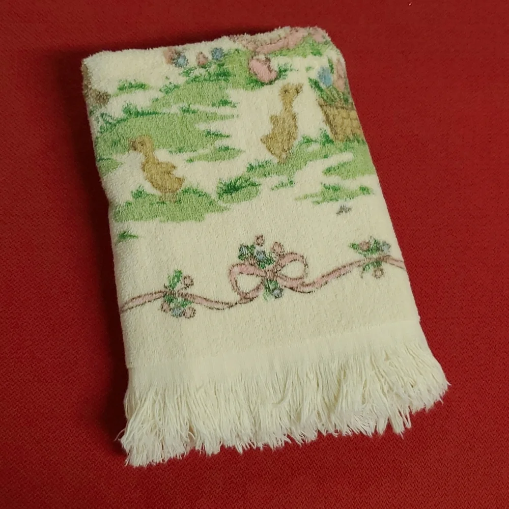 Betsey Clark Hallmark Martex 1977 bath towel VINTAGE approximately 22